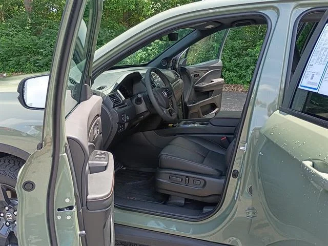 Certified Used 2026 Ash Green Metallic Honda TrailSport image 11