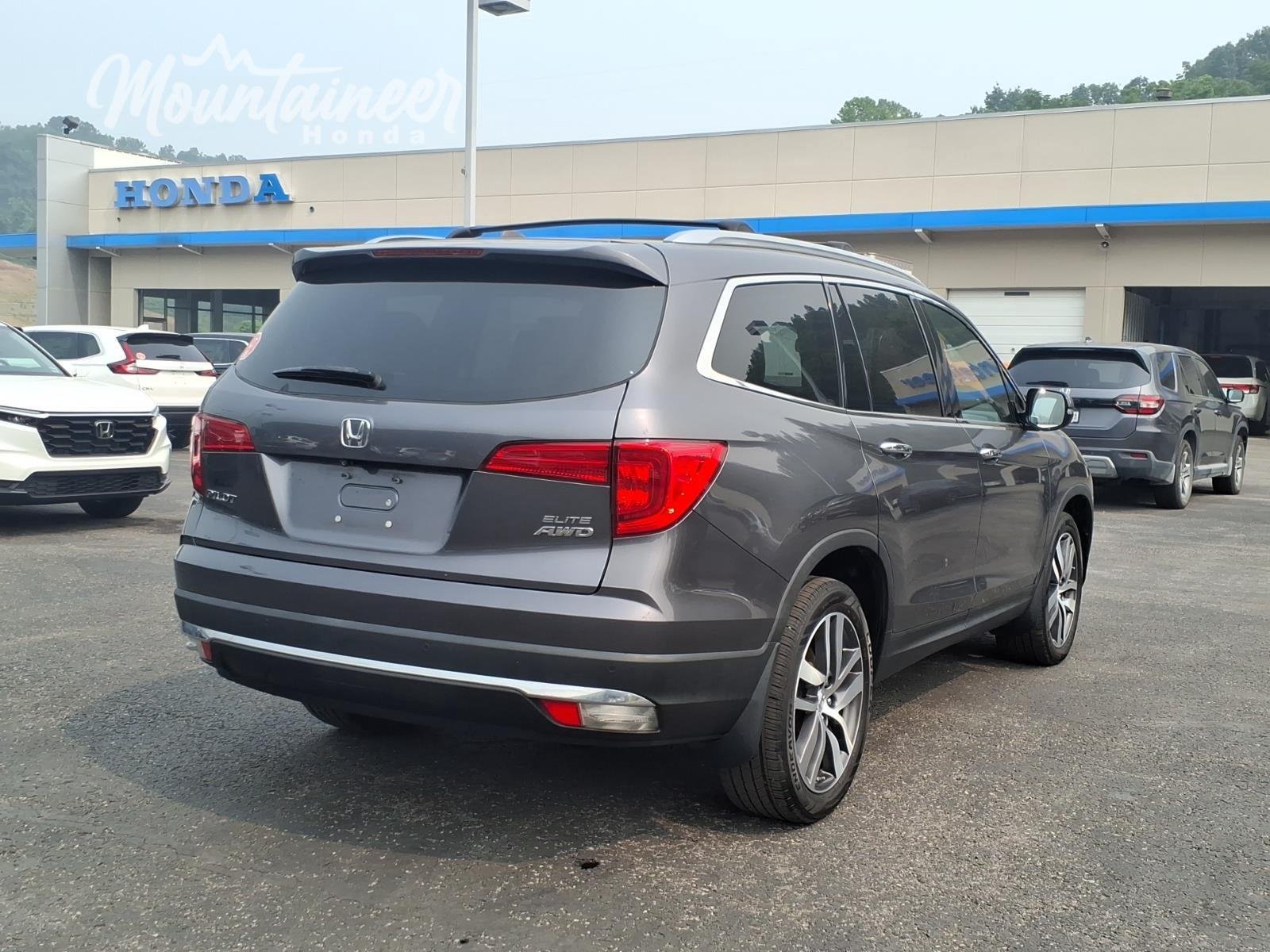 Used 2018 Modern Steel Metallic Honda Elite image 6