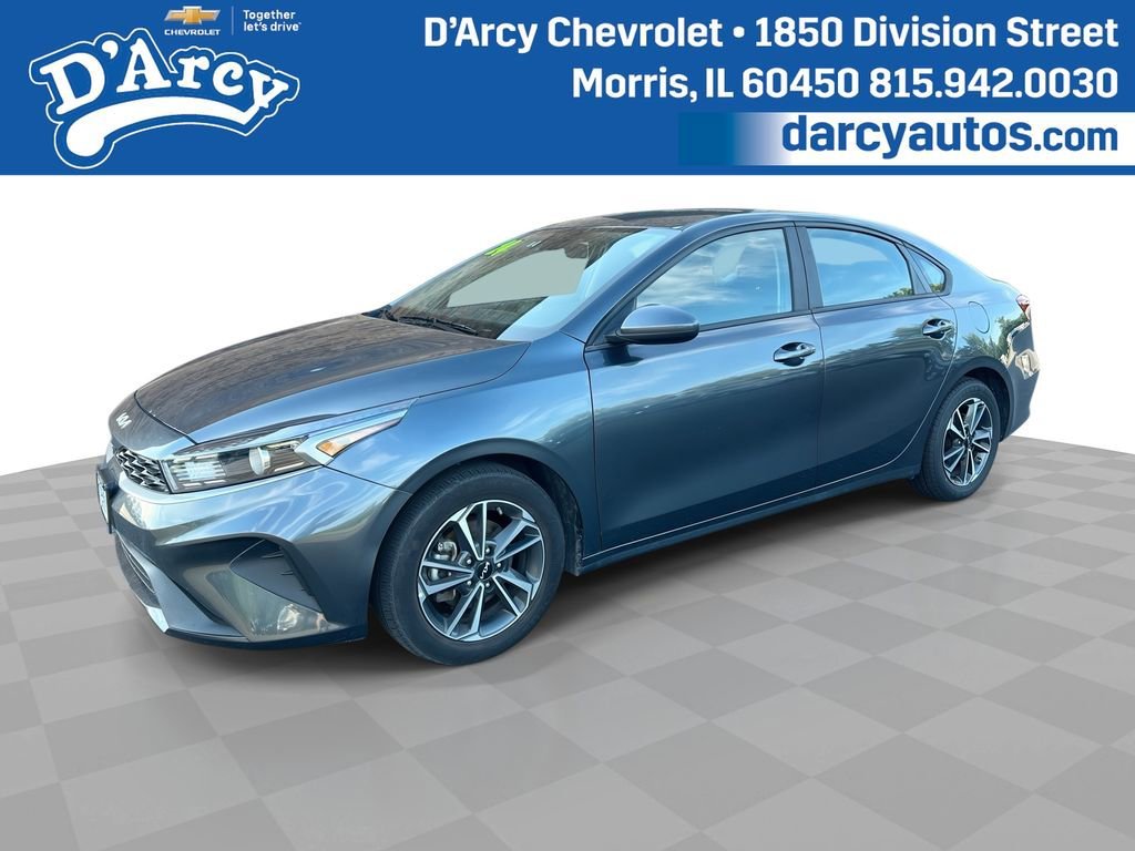 2024 Kia Forte LXS AT's photo