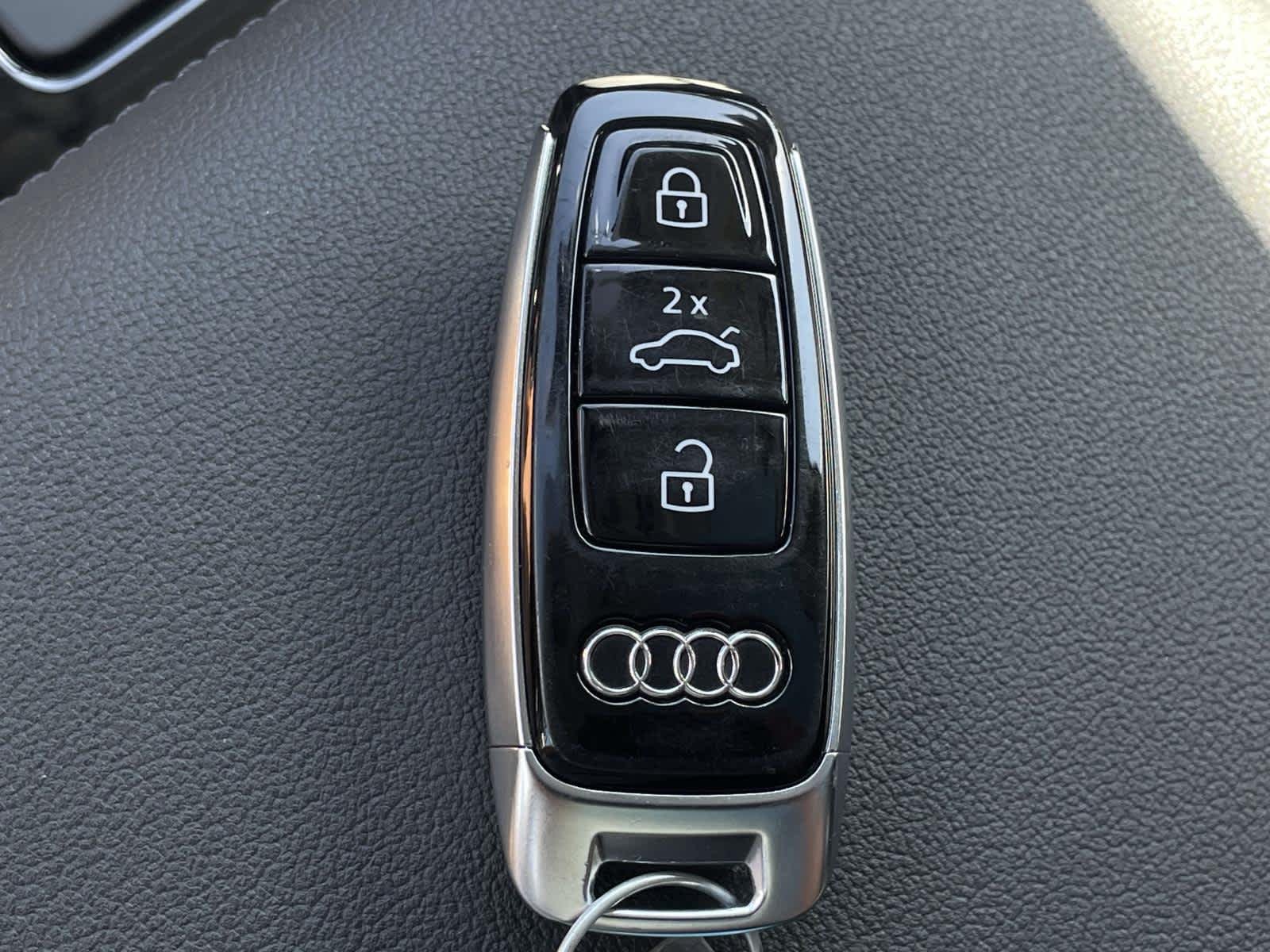 Used 2022 Navarra Blue Metallic Audi Premium Plus image 4