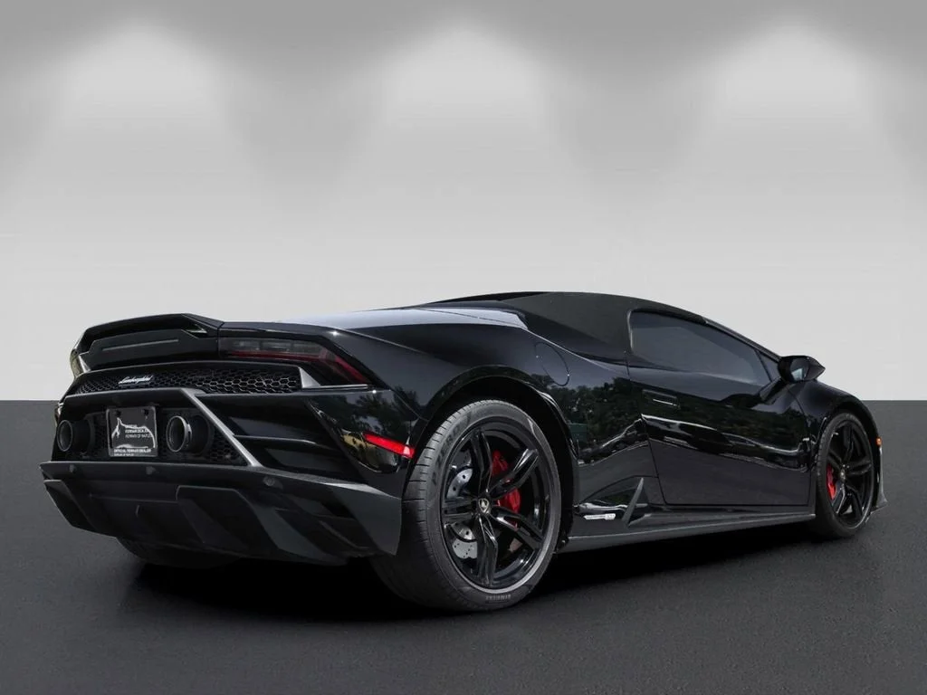 Used 2020 Nero Noctis Lamborghini Base image 10