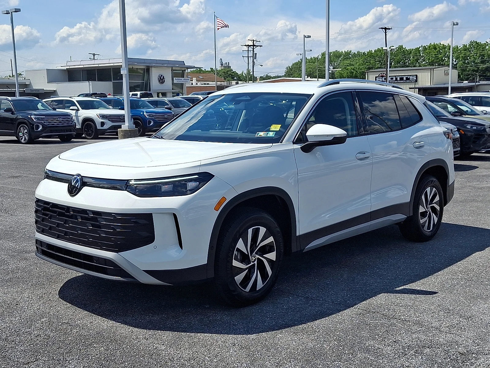 New 2026 Pure White - 0Q0Q Volkswagen S image 3