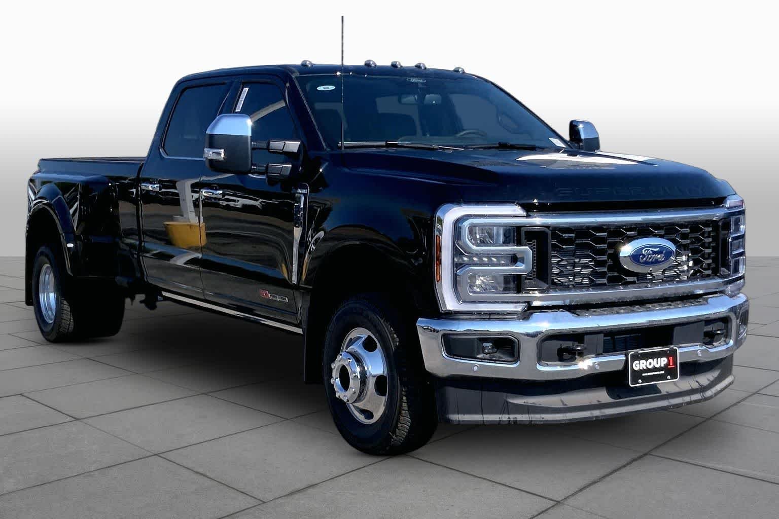 New 2026 Agate Black Metallic Ford F-350® King Ranch® image 2