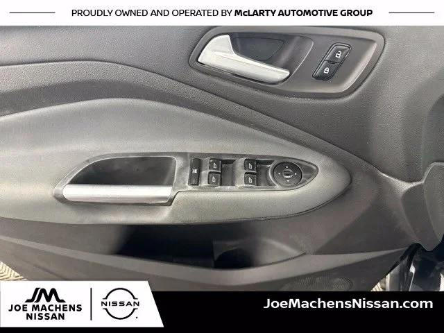 Used 2013 Black Ford SE image 21