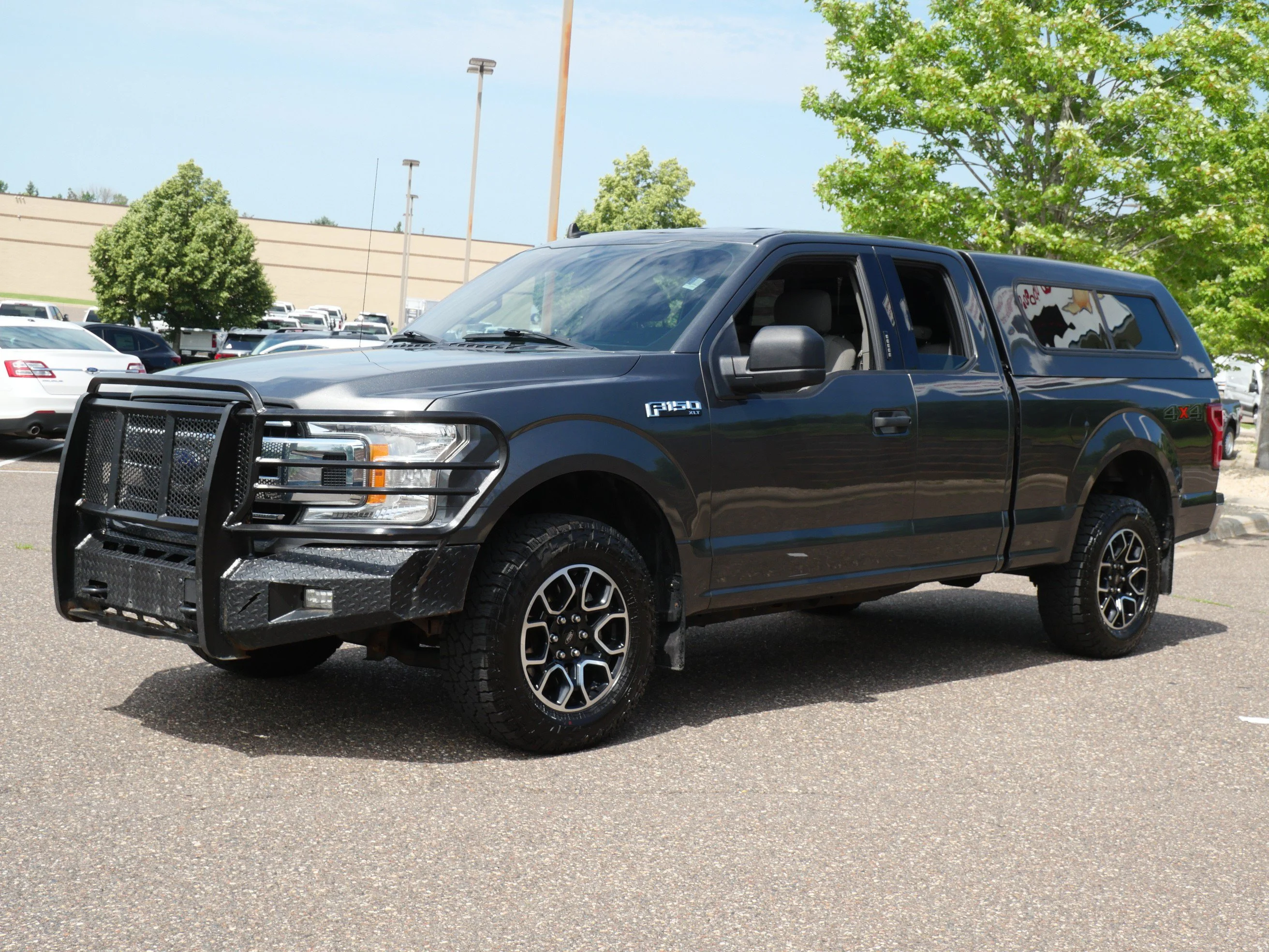 Used 2019 Magnetic Metallic Ford XLT 4WD SuperCab 6.5 Box image 3