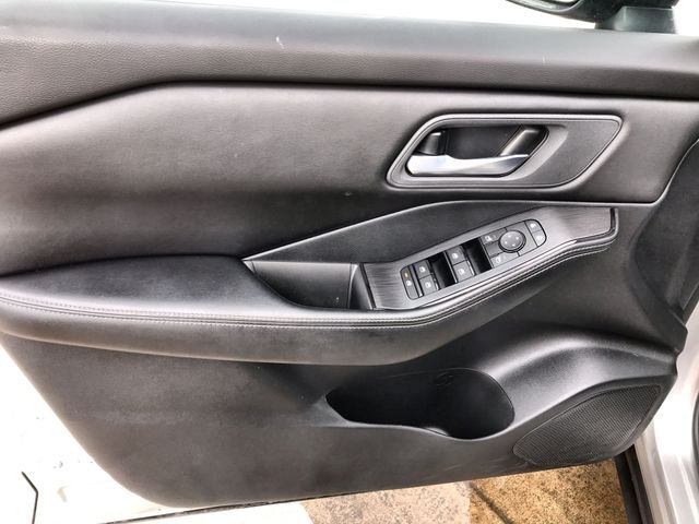 Used 2024 Silver Nissan SV image 13