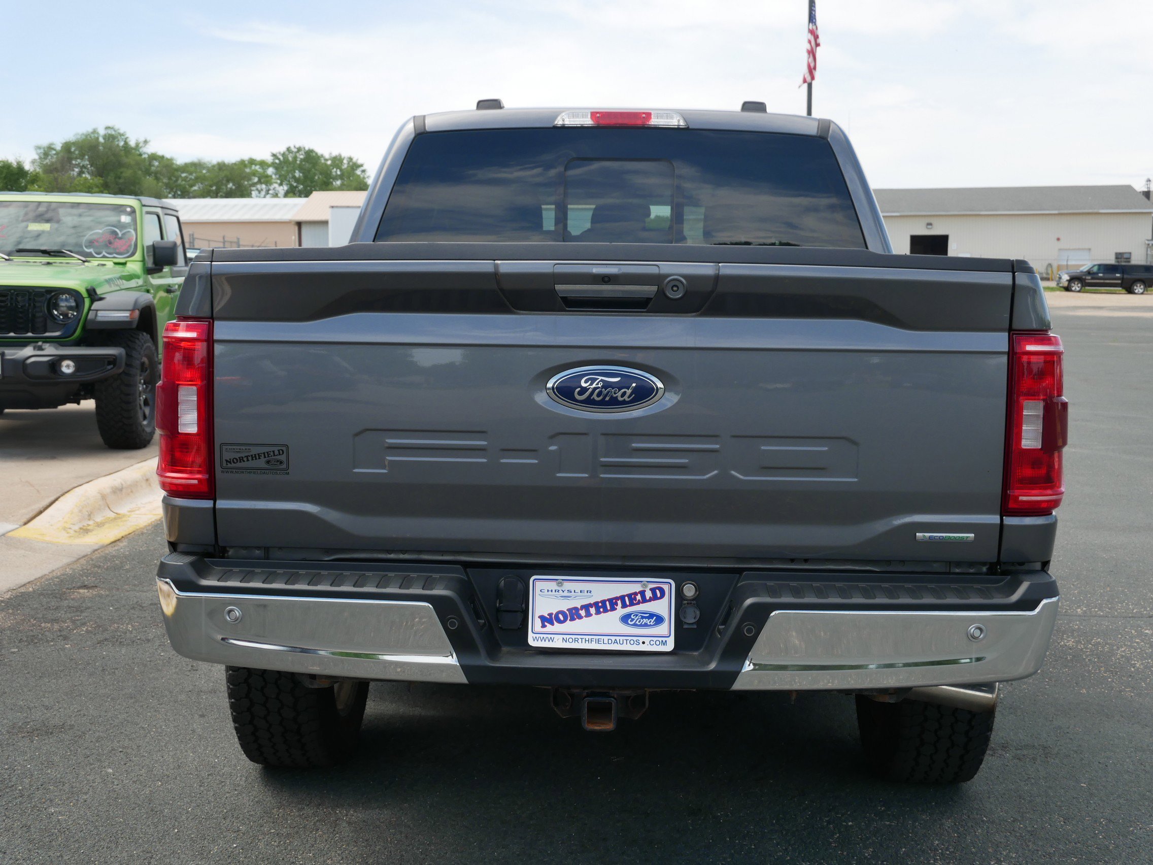 Used 2022 Gray Ford XLT image 7