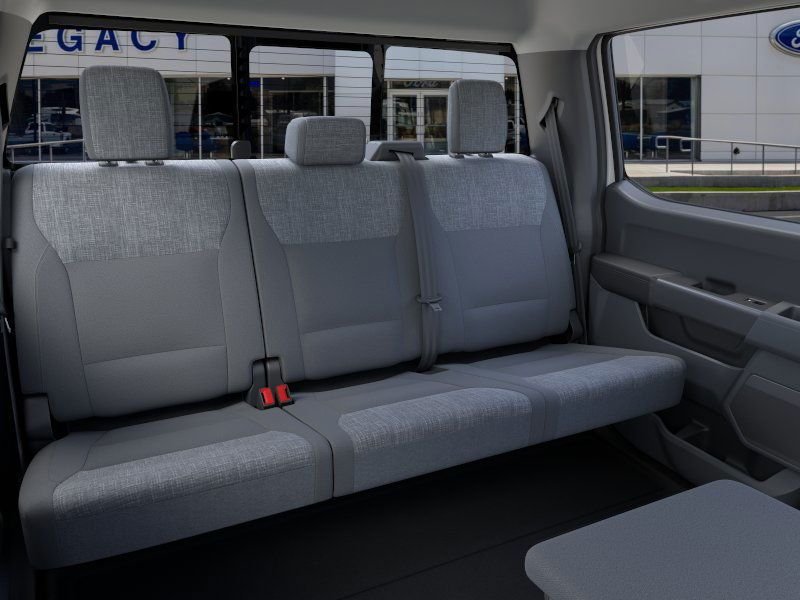 New 2026 Oxford White Ford F-350® XLT image 11