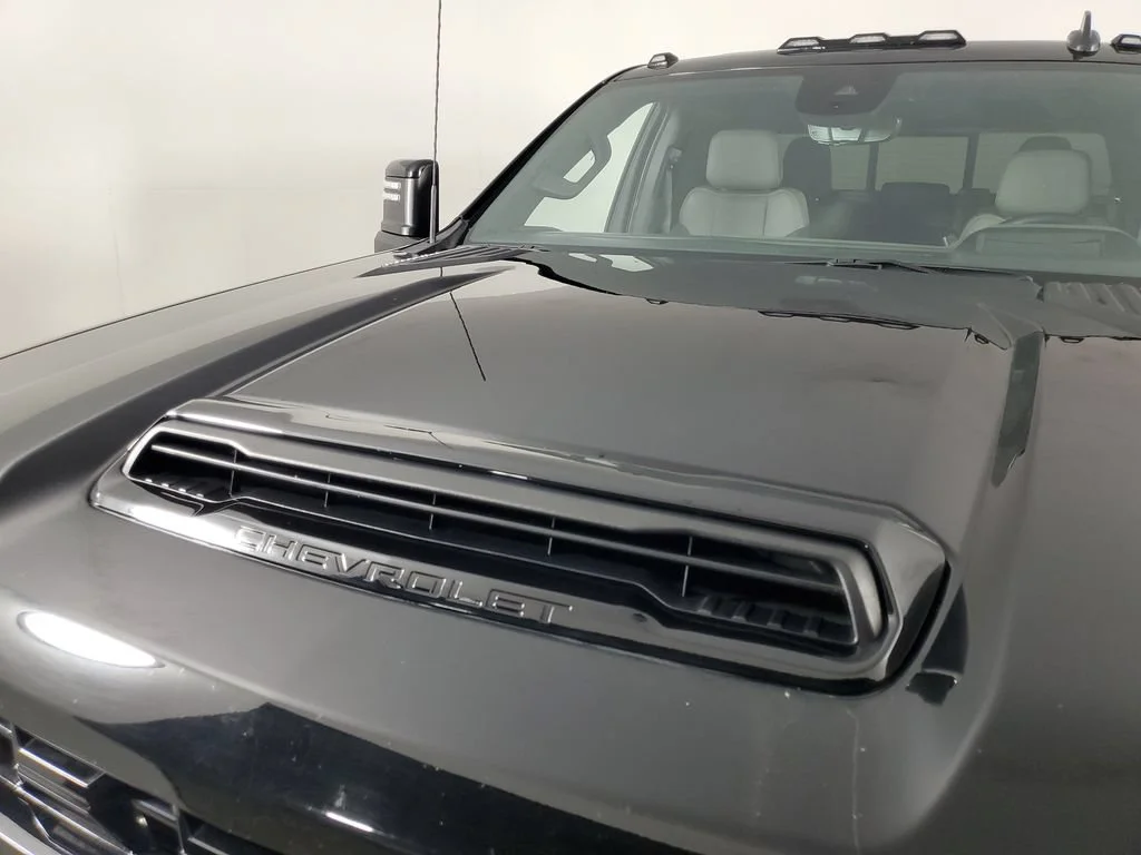 Used 2024 Black Chevrolet ZR2 image 11