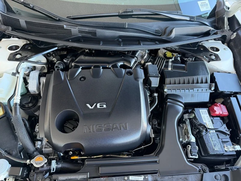Used 2019 Pearl White Trico Nissan Platinum image 30