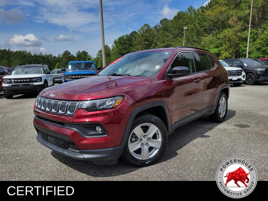 Used 2022 Red Jeep Latitude image 1