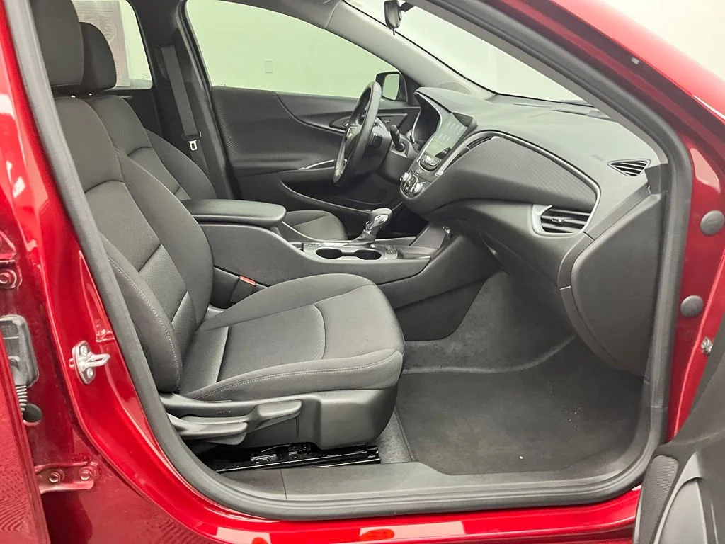 Used 2024 Red Chevrolet RS image 32