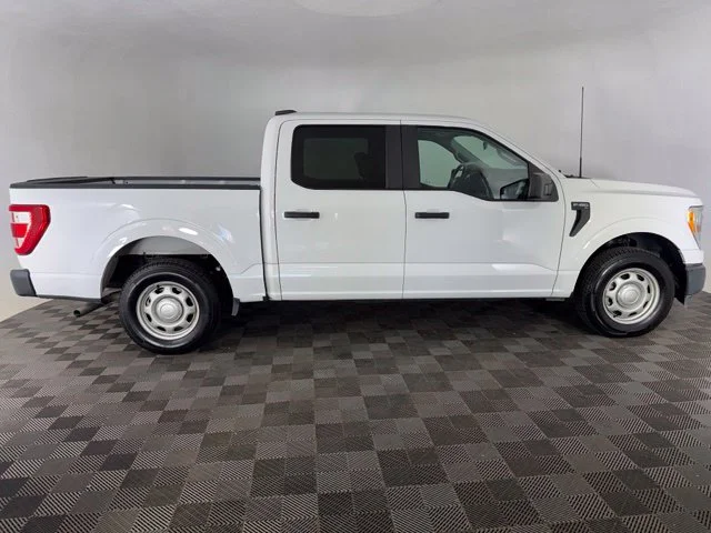 Used 2021 White Ford XL image 10