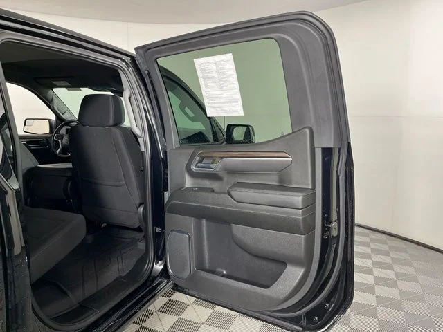 2024 Chevrolet Silverado 1500 RST - Photo 39