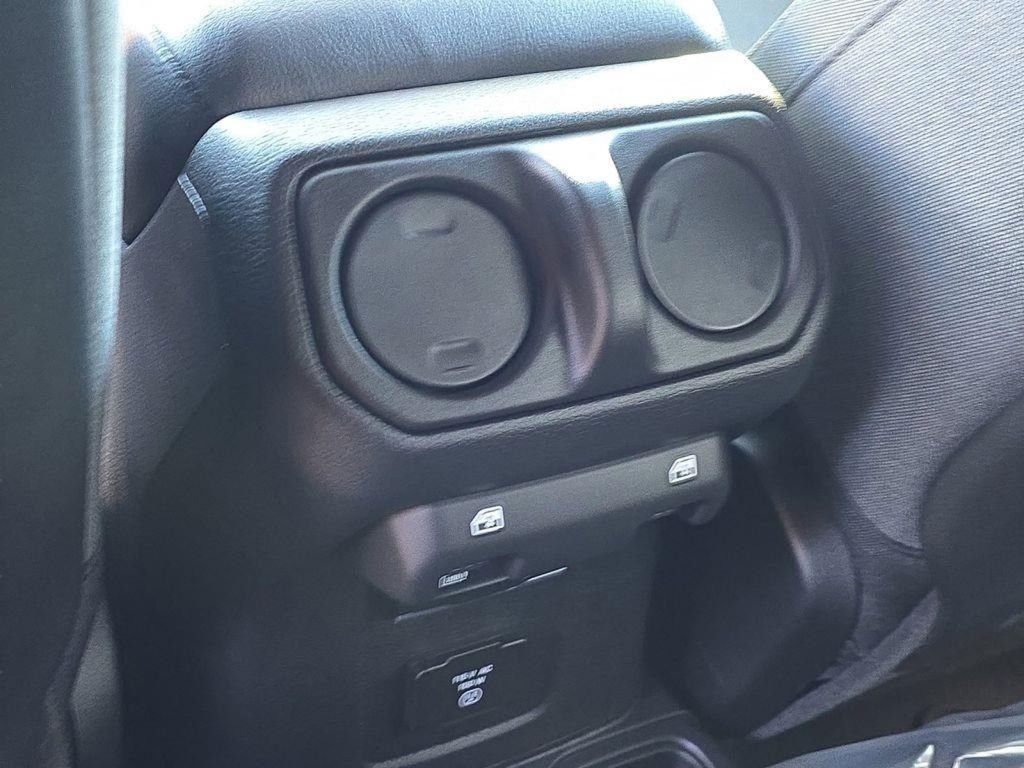 2026 Jeep Wrangler 4-Door Rubicon - Photo 15