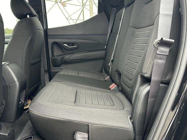 New 2026 Phantom Black Hyundai SE image 18