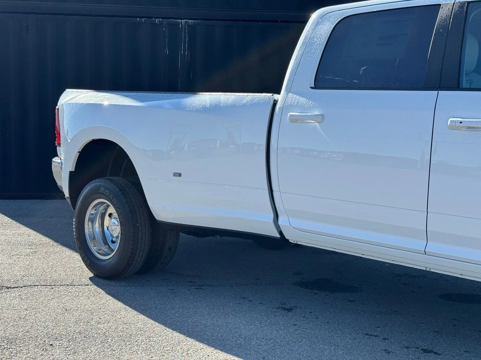 New 2026 Bright White Clear-Coat Exterior Paint RAM Laramie image 4