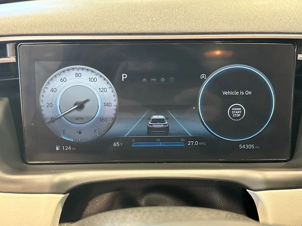 Used 2024 White Hyundai SEL image 24