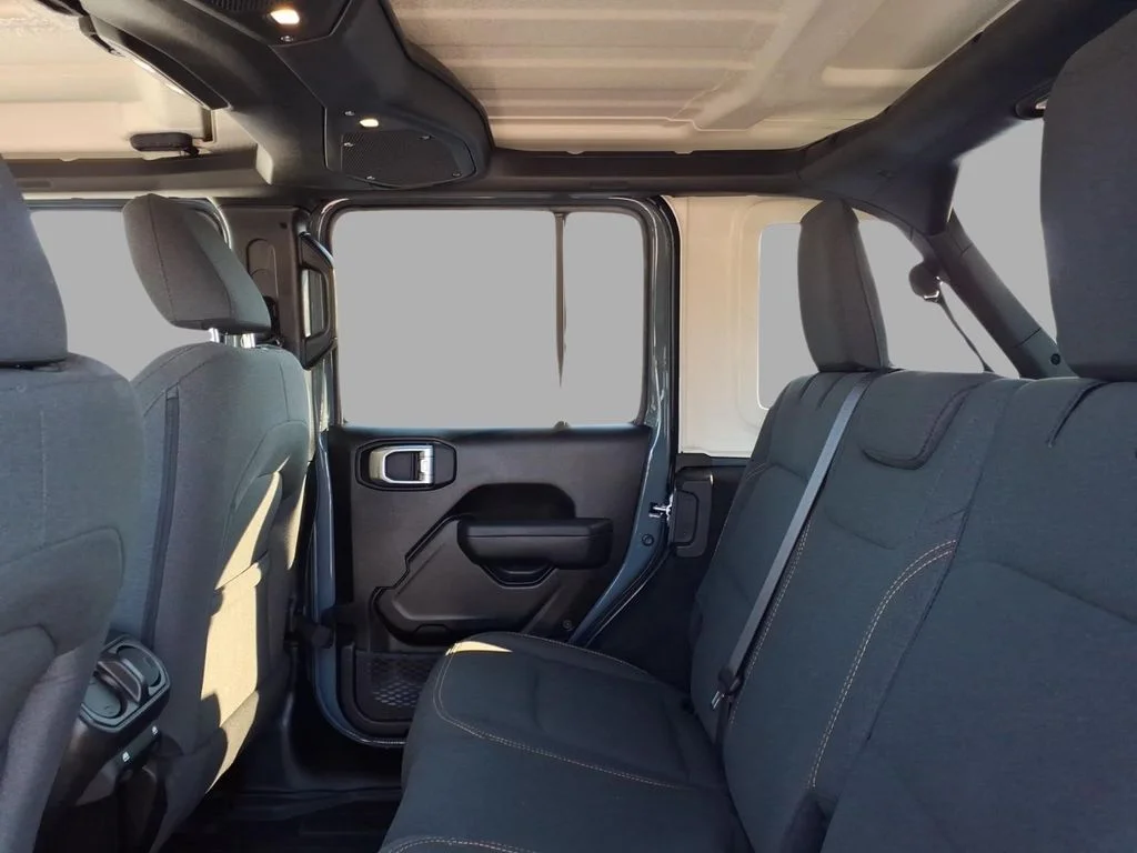 Used 2024 Gray Jeep Sport S image 9
