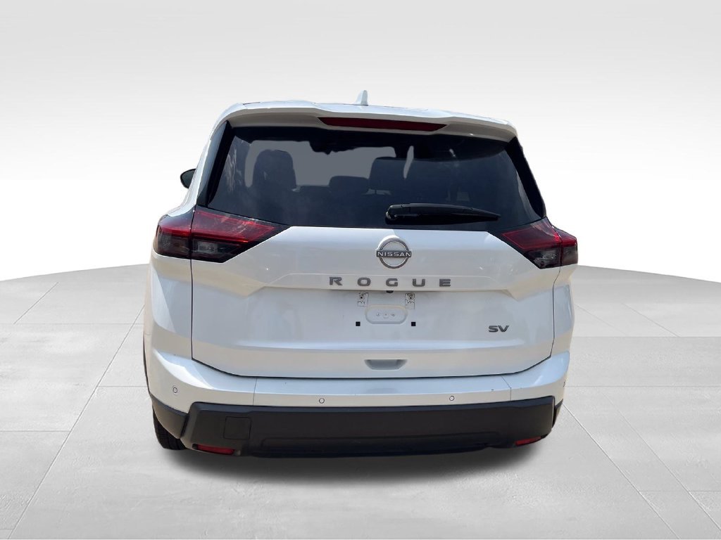 Used 2024 White Nissan SV image 4