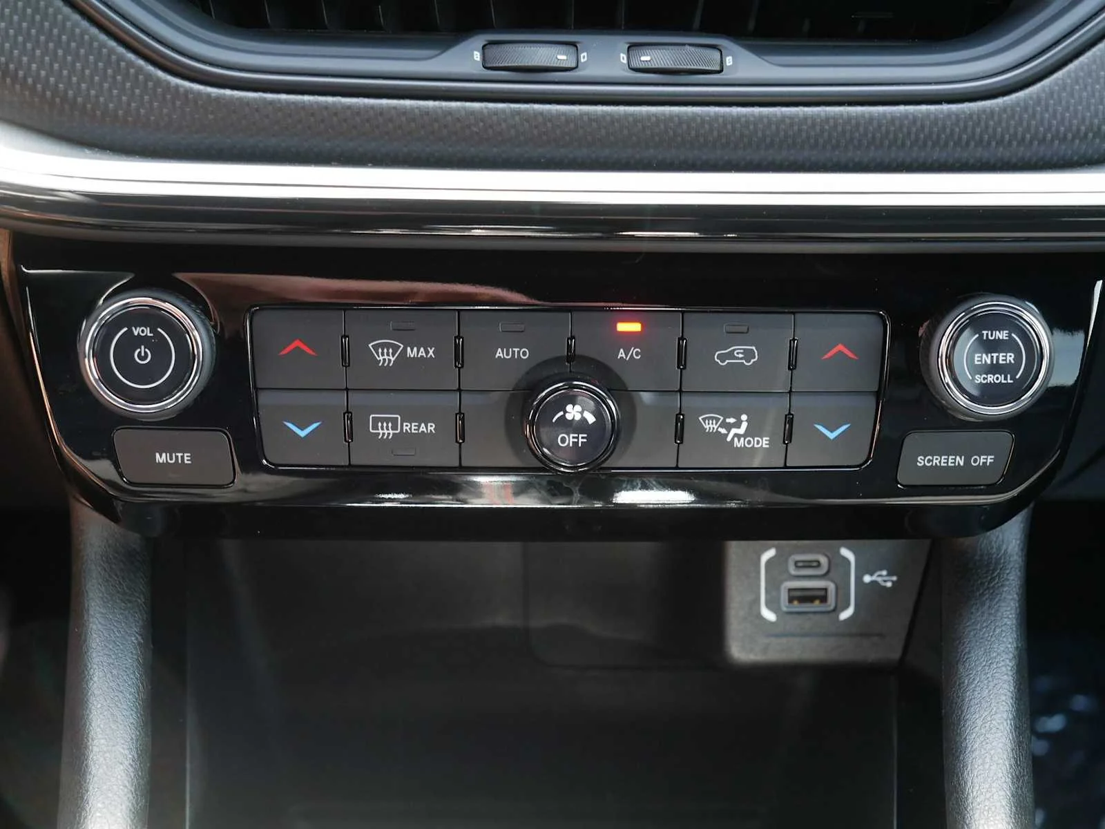 2025 Jeep Compass Trailhawk - Photo 23