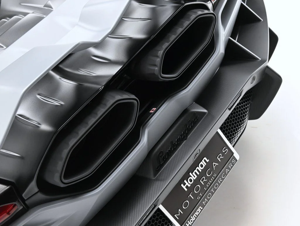 2026 Lamborghini Revuelto Base - Photo 27