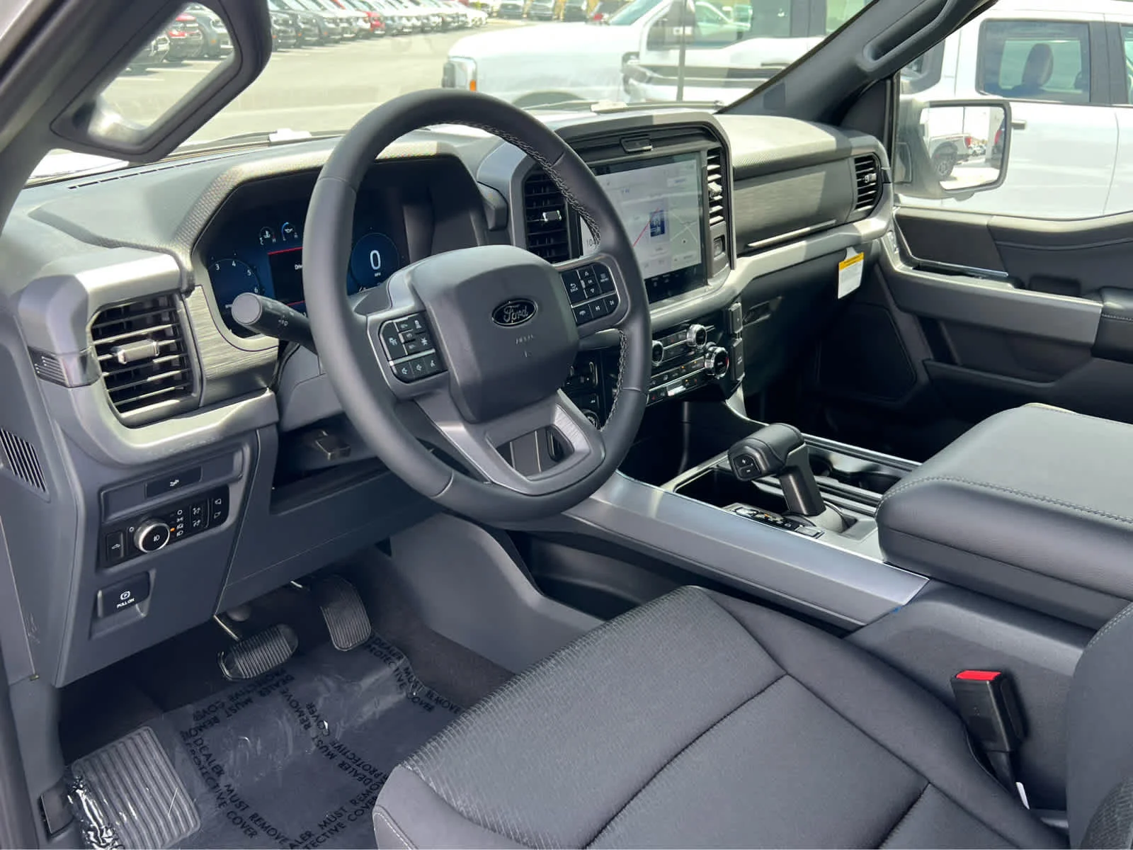 New 2026 Oxford White Ford XLT image 29
