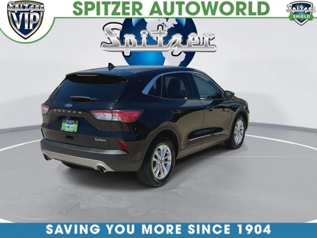 Used 2022 Black Ford SE image 9
