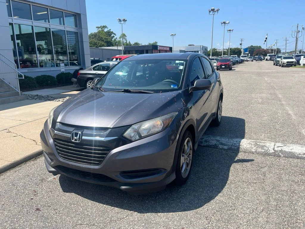 Used 2017 Gray Honda LX image 7
