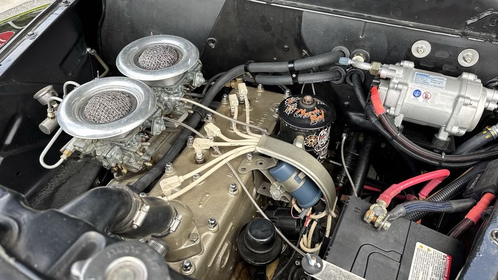 2022 Chrysler Voyager LX - Photo 54