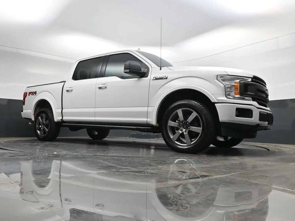 Used 2018 White Ford XLT image 25