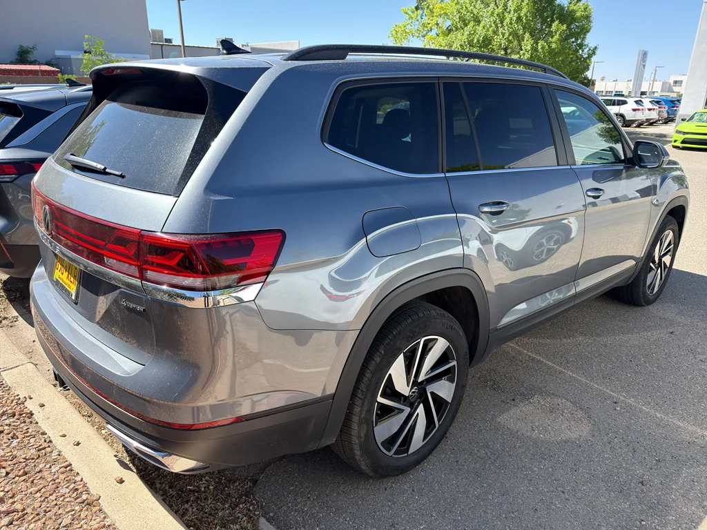 Certified Used 2025 Platinum Gray Metallic Volkswagen 2.0T SE w/Technology 4Motion image 12