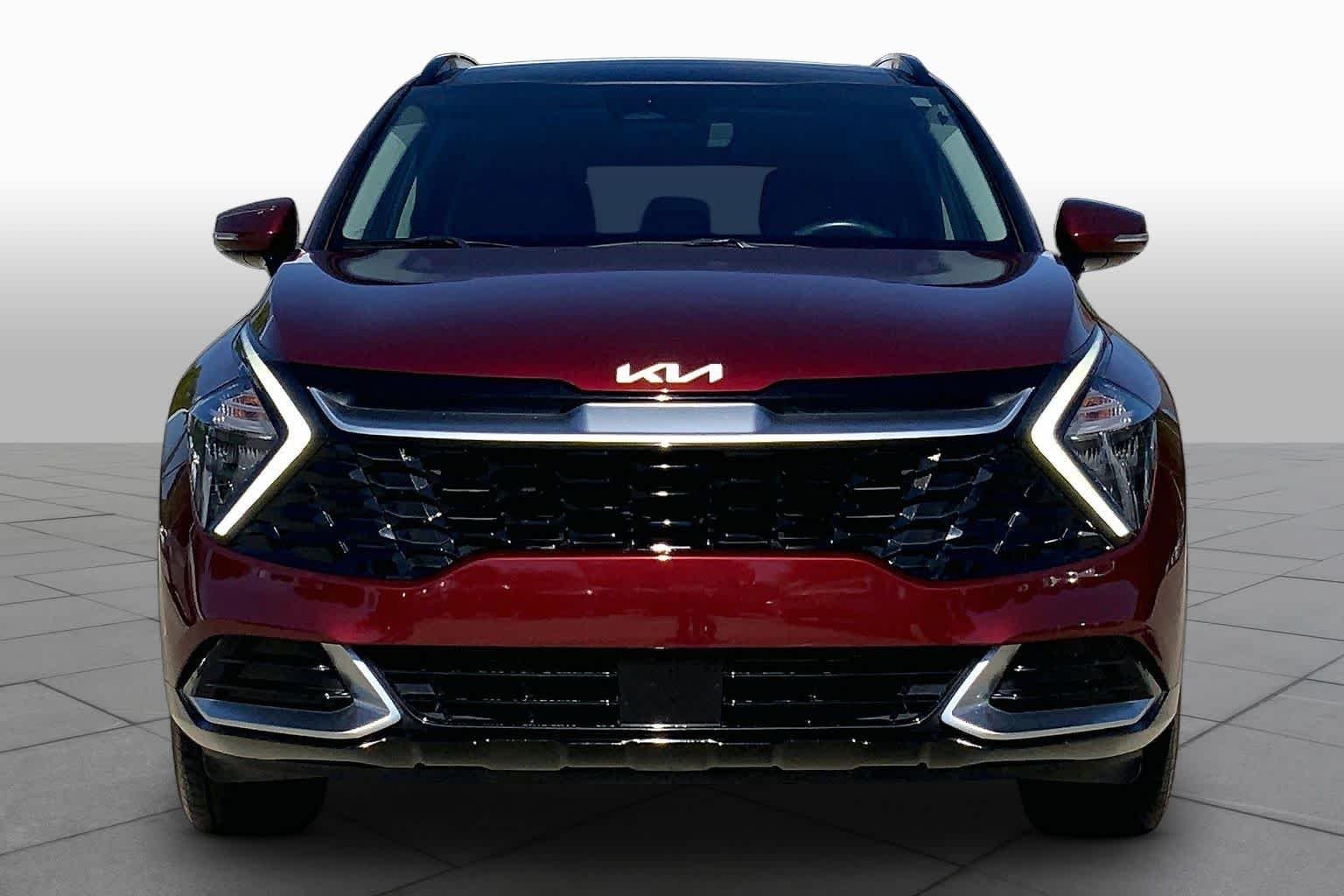 Used 2023 Dawning Red Kia SX image 4