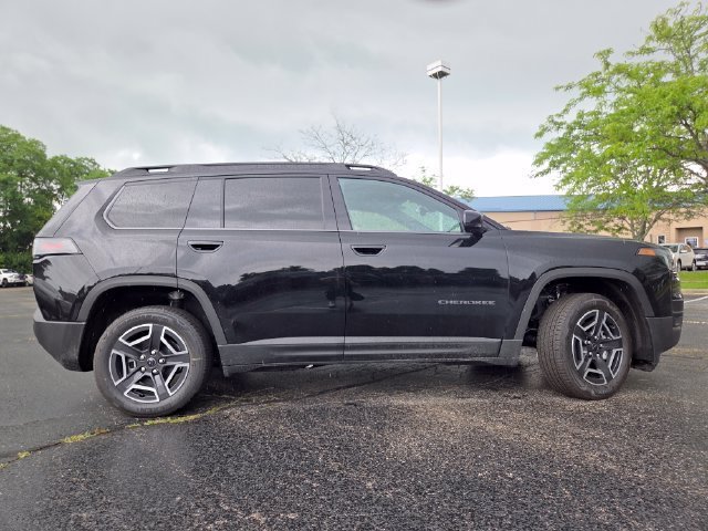 New 2026 Diamond Black Crystal Pearl-Coat Exterior Paint Jeep Limited image 26