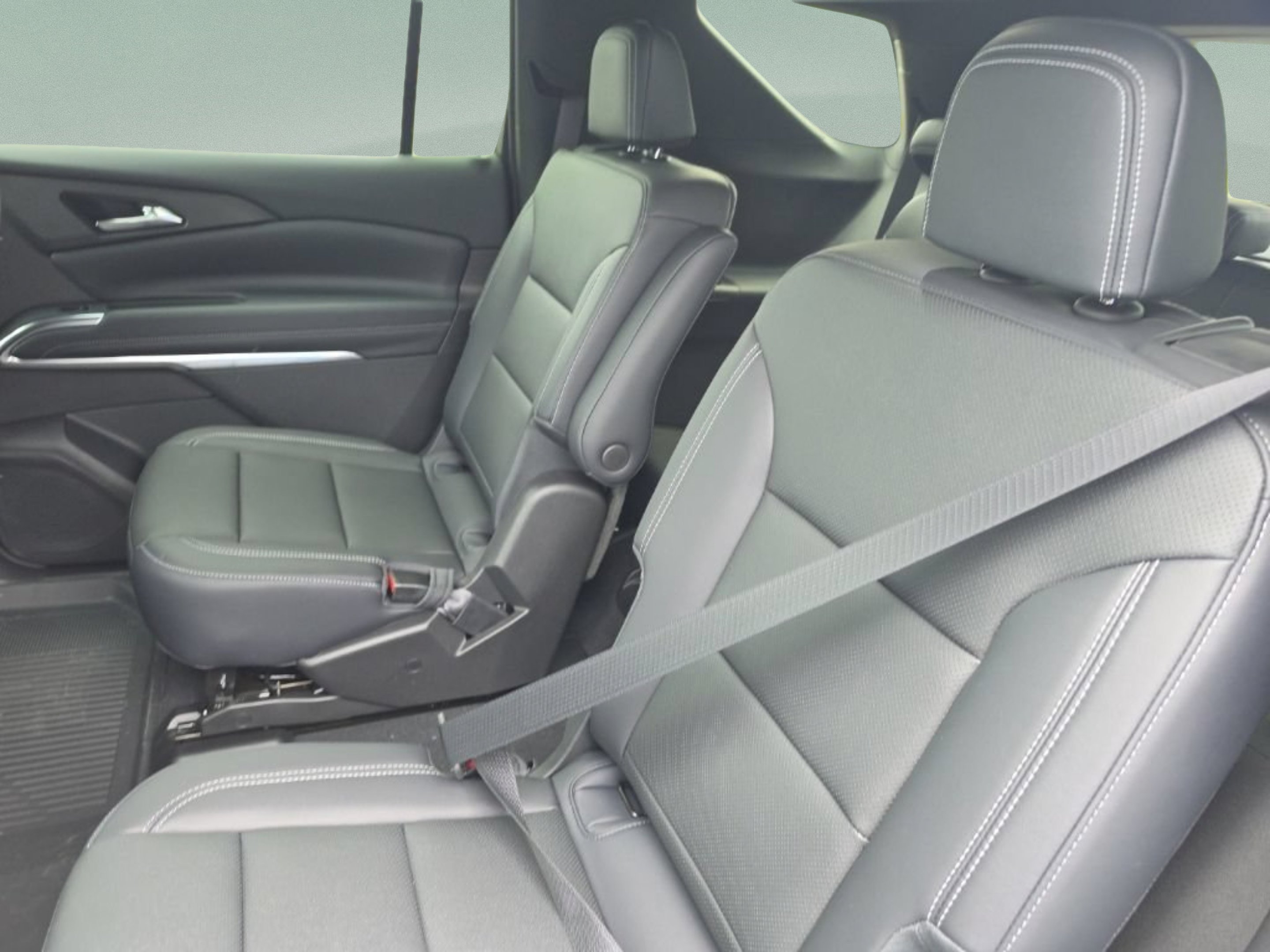 2026 Chevrolet Traverse LT - Photo 22