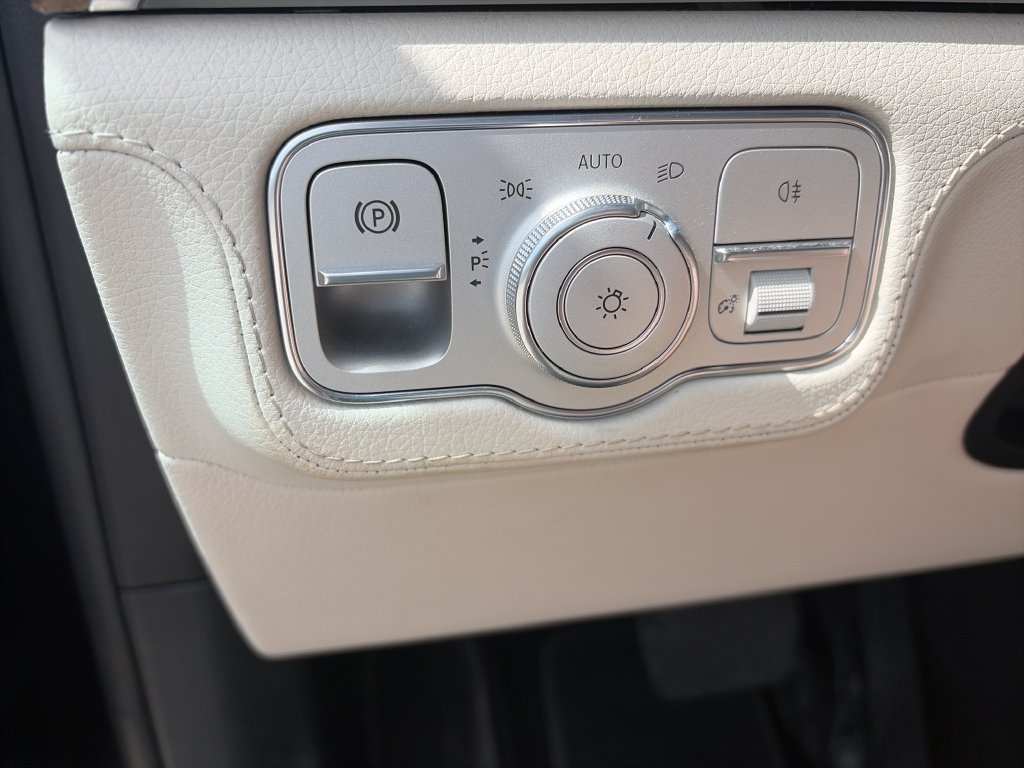 Used 2021  Mercedes-Benz GLE 350 image 21