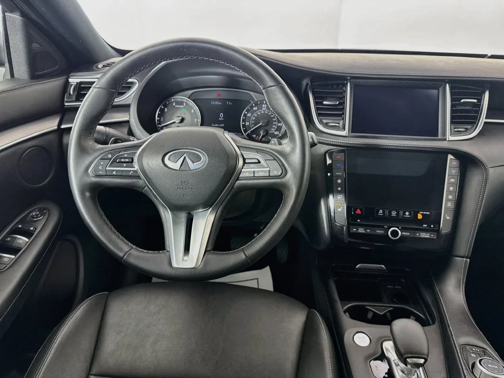 Certified Used 2022 Gray INFINITI LUXE image 30
