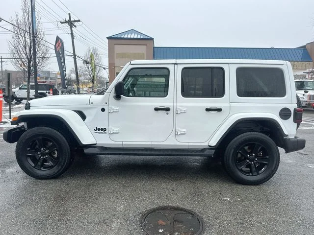 Certified Used 2022 White/off-white Jeep Unlimited Sahara Altitude image 5