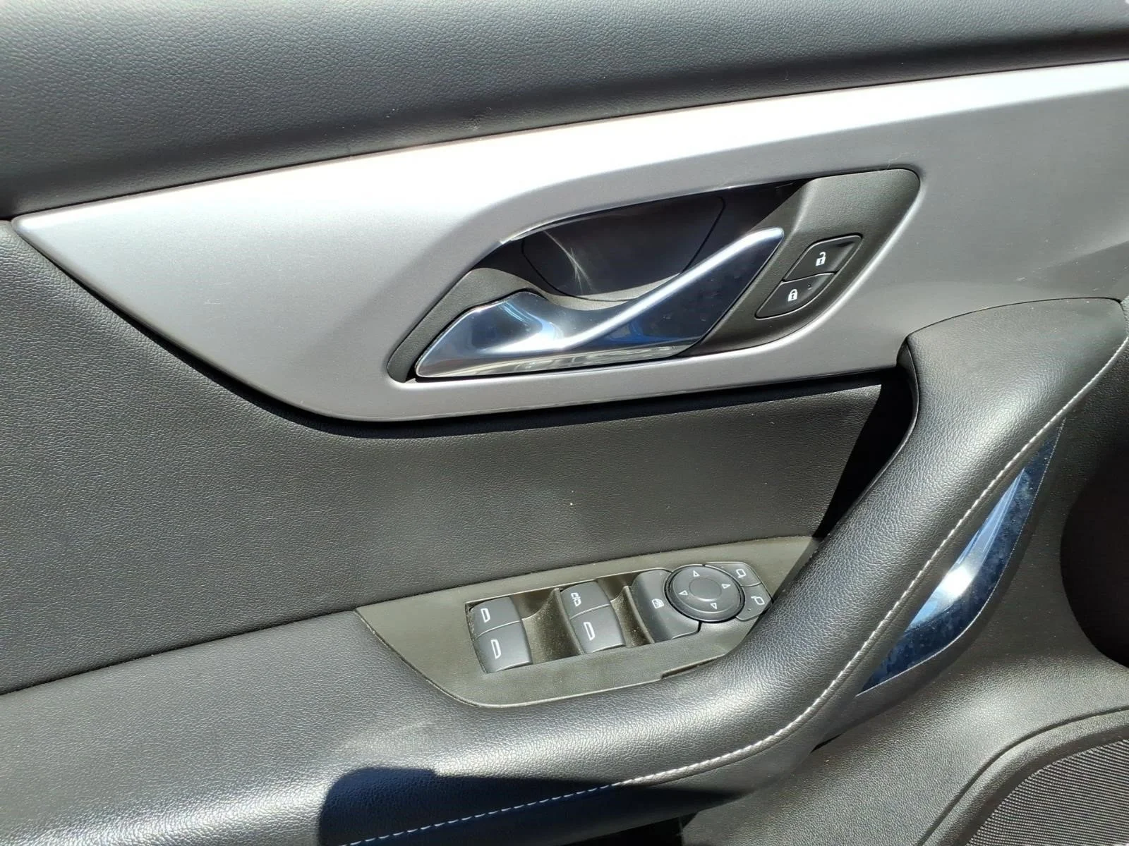 Used 2024 Riptide Blue Metallic Gjv Chevrolet LT image 13