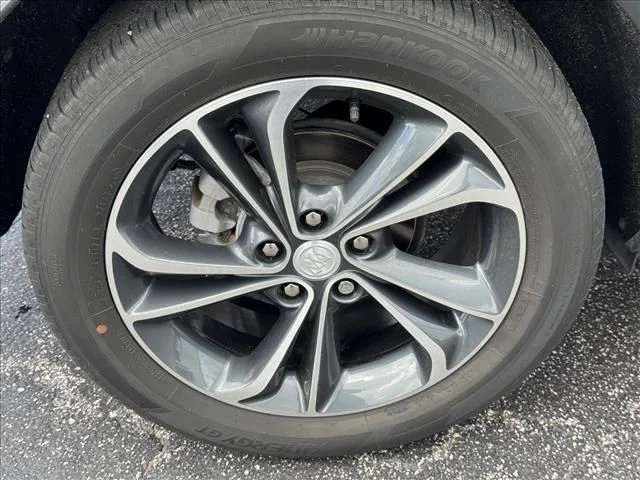 Used 2023 Gray Buick Select image 32