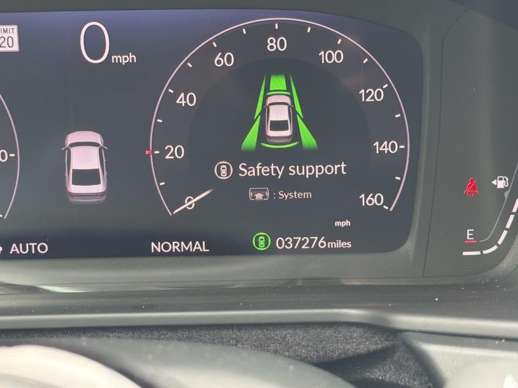 Used 2024  Honda Touring image 27