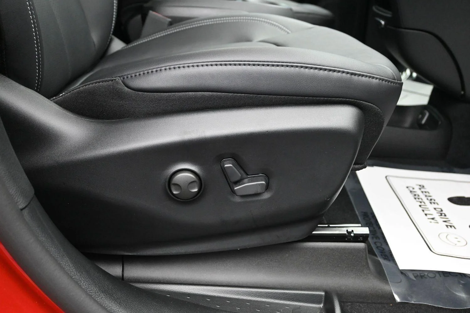 2027 Chrysler Pacifica Select - Photo 8