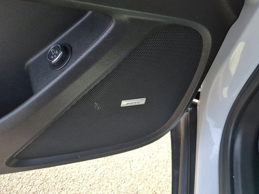 Used 2022 Summit White Chevrolet Premier image 13