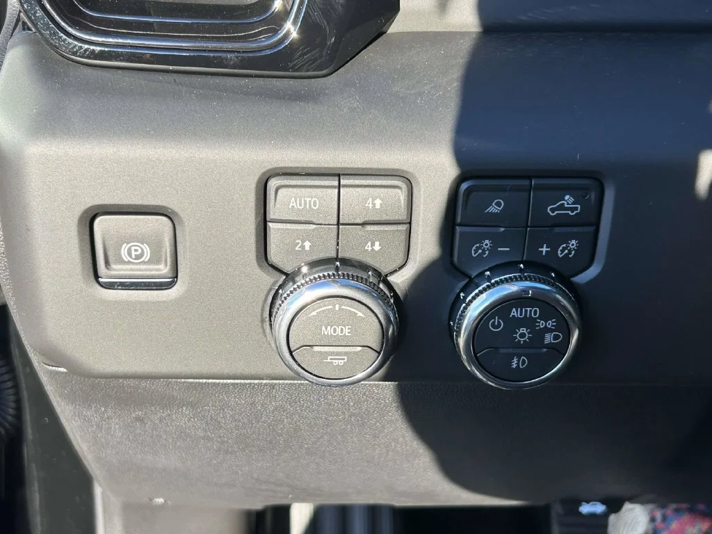 New 2026 Onyx Black GMC AT4X image 27