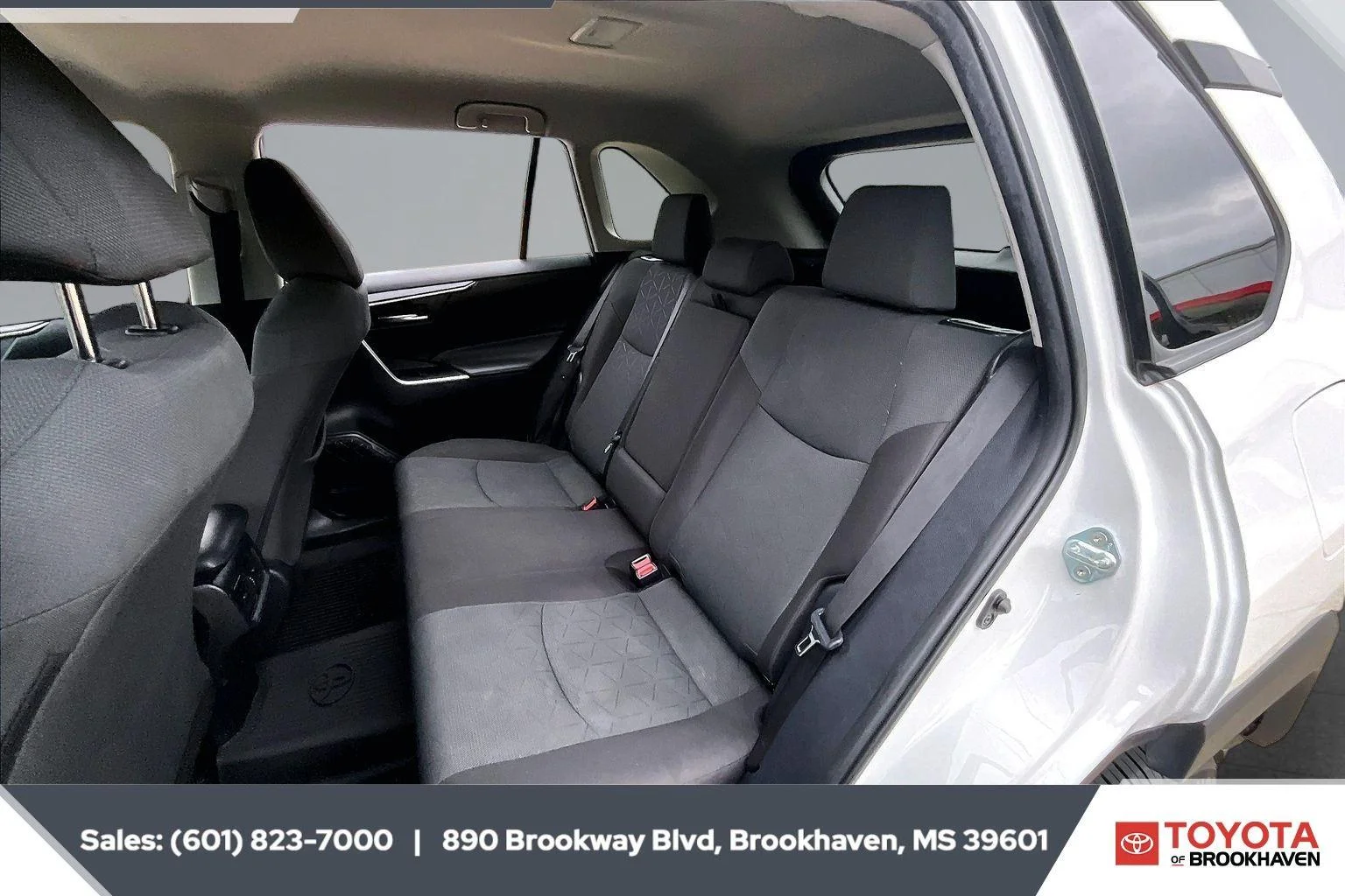 Used 2024 Ice Cap Toyota XLE image 19