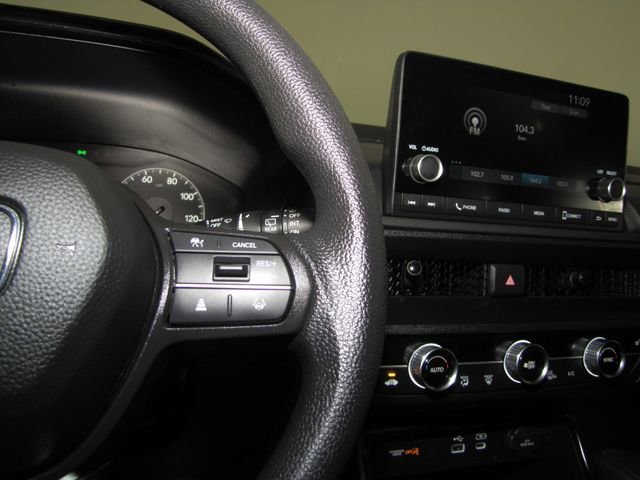 2025 Honda CR-V EX - Photo 37