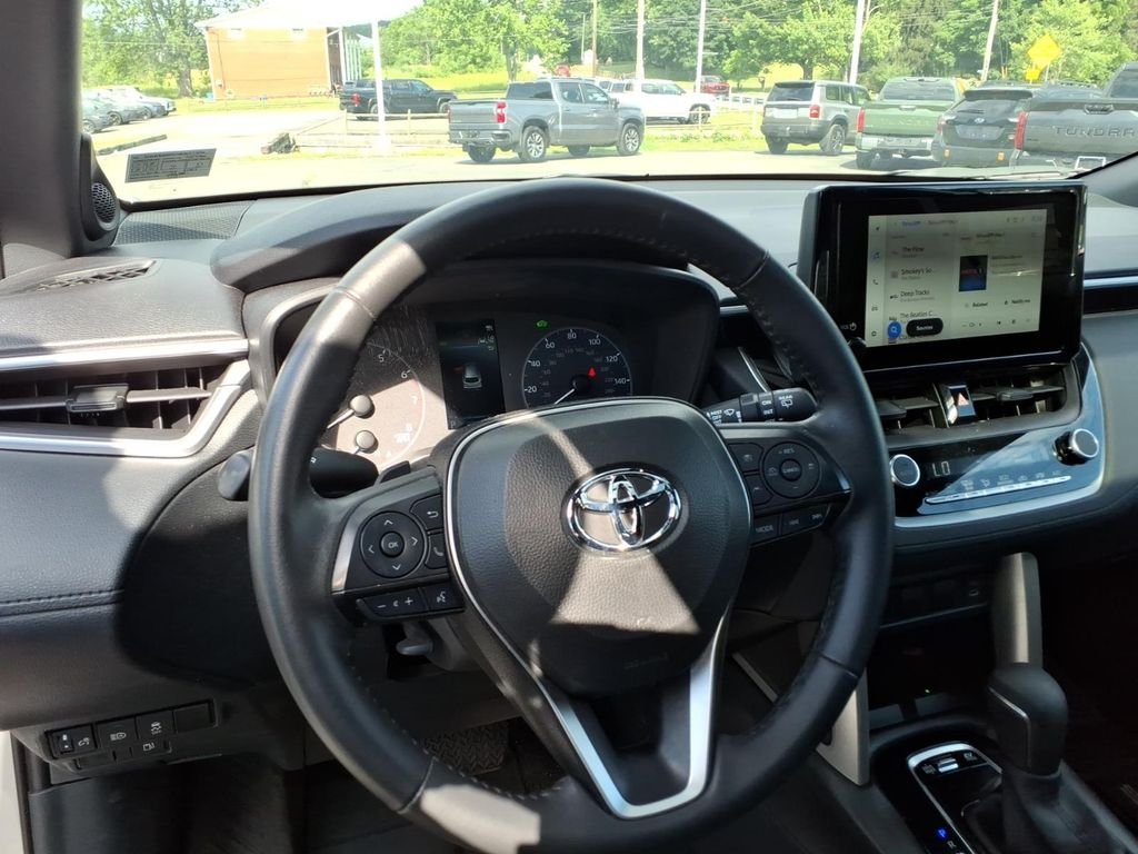 Used 2024 Sonic Silver/Jet Black Toyota Hybrid SE image 10