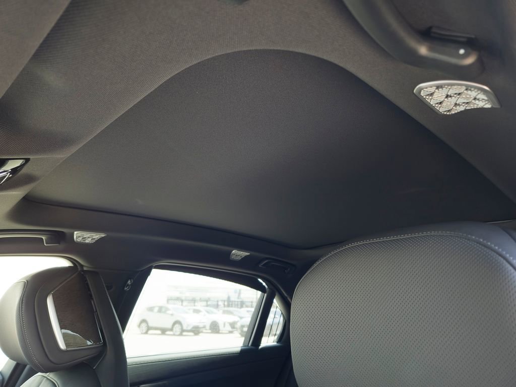 New 2026 Alpine White BMW 760i xDrive image 13