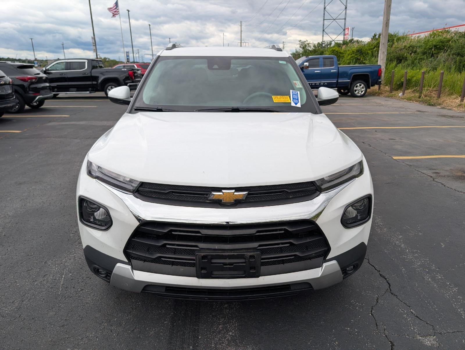 Used 2023 Summit White Chevrolet LT image 2