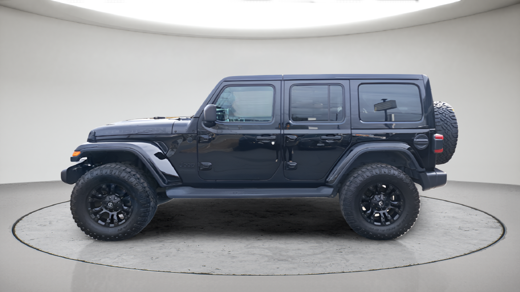Used 2020 Black Jeep Unlimited Sahara Altitude image 8